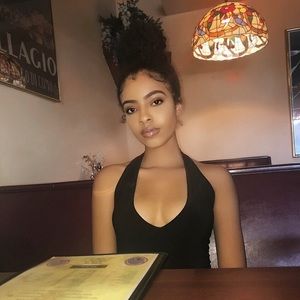 Meet your Posher, Robyn